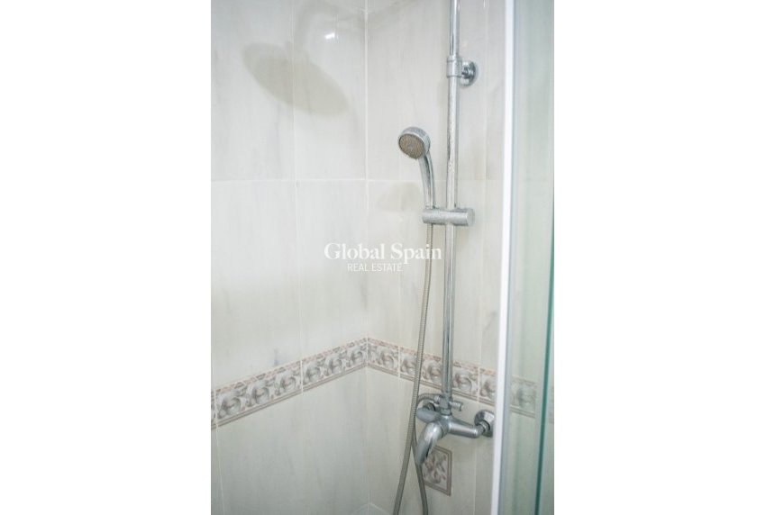 Revente - Penthouse -
TORREVIEJA - Playa De Los Náufragos