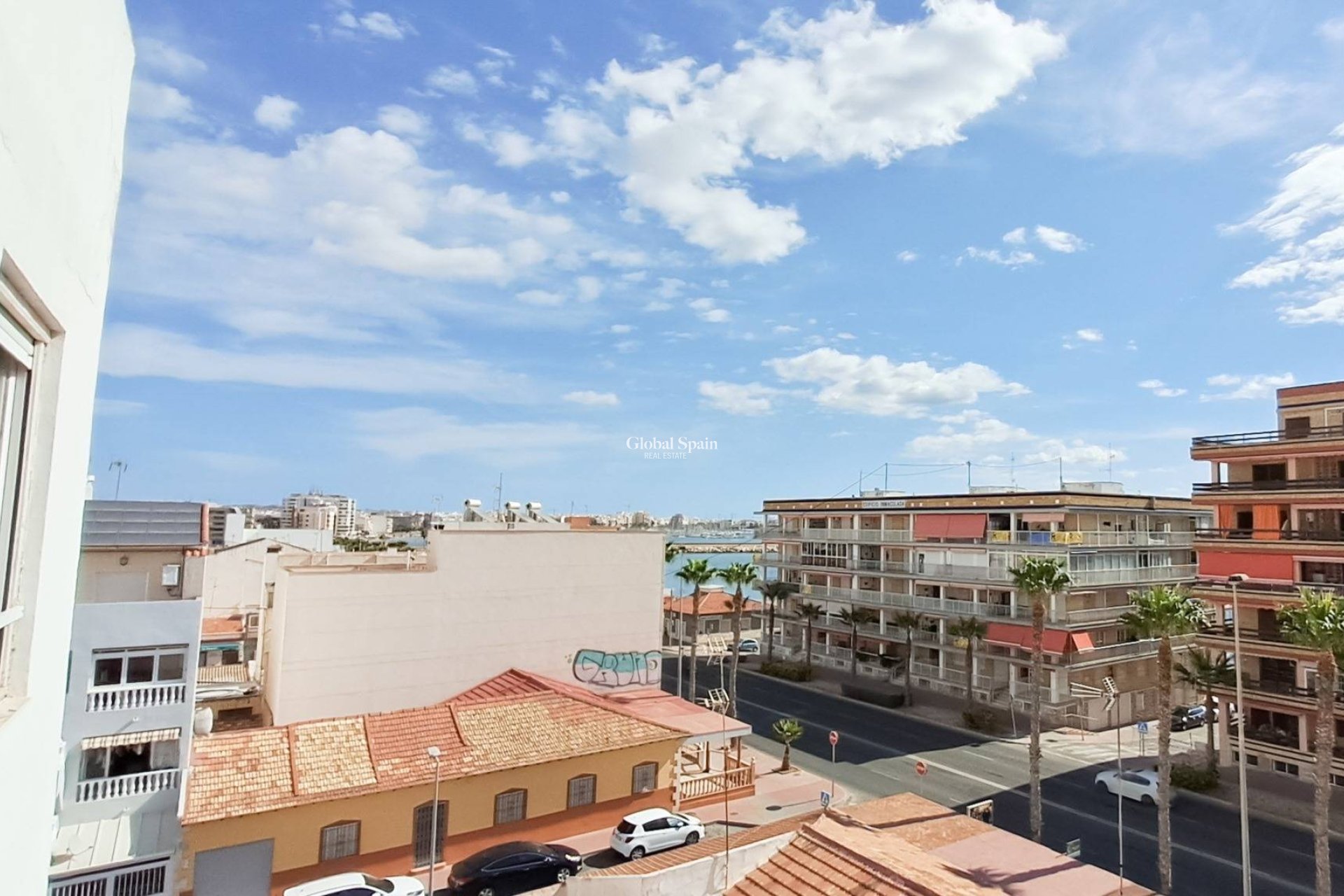 Revente - PENTHOUSE -
TORREVIEJA - Playa De Los Náufragos