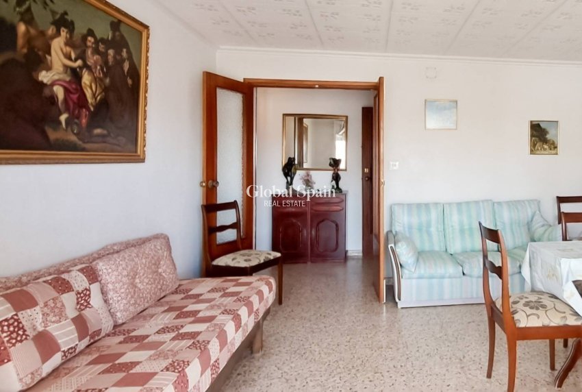 Revente - PENTHOUSE -
TORREVIEJA - Playa De Los Náufragos