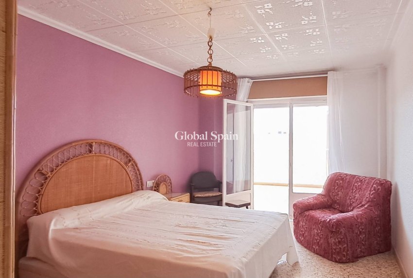 Revente - PENTHOUSE -
TORREVIEJA - Playa De Los Náufragos