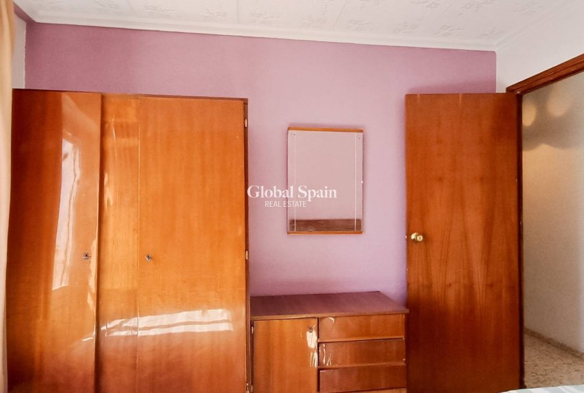 Revente - PENTHOUSE -
TORREVIEJA - Playa De Los Náufragos