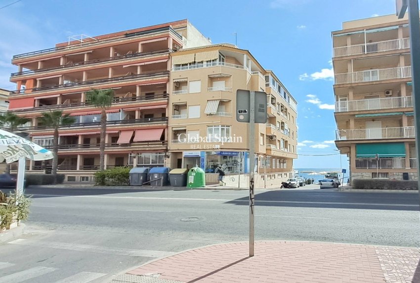 Revente - PENTHOUSE -
TORREVIEJA - Playa De Los Náufragos
