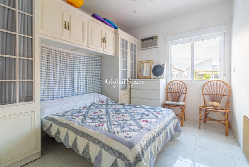 Revente - Penthouse -
TORREVIEJA - Playa de los Naufragos