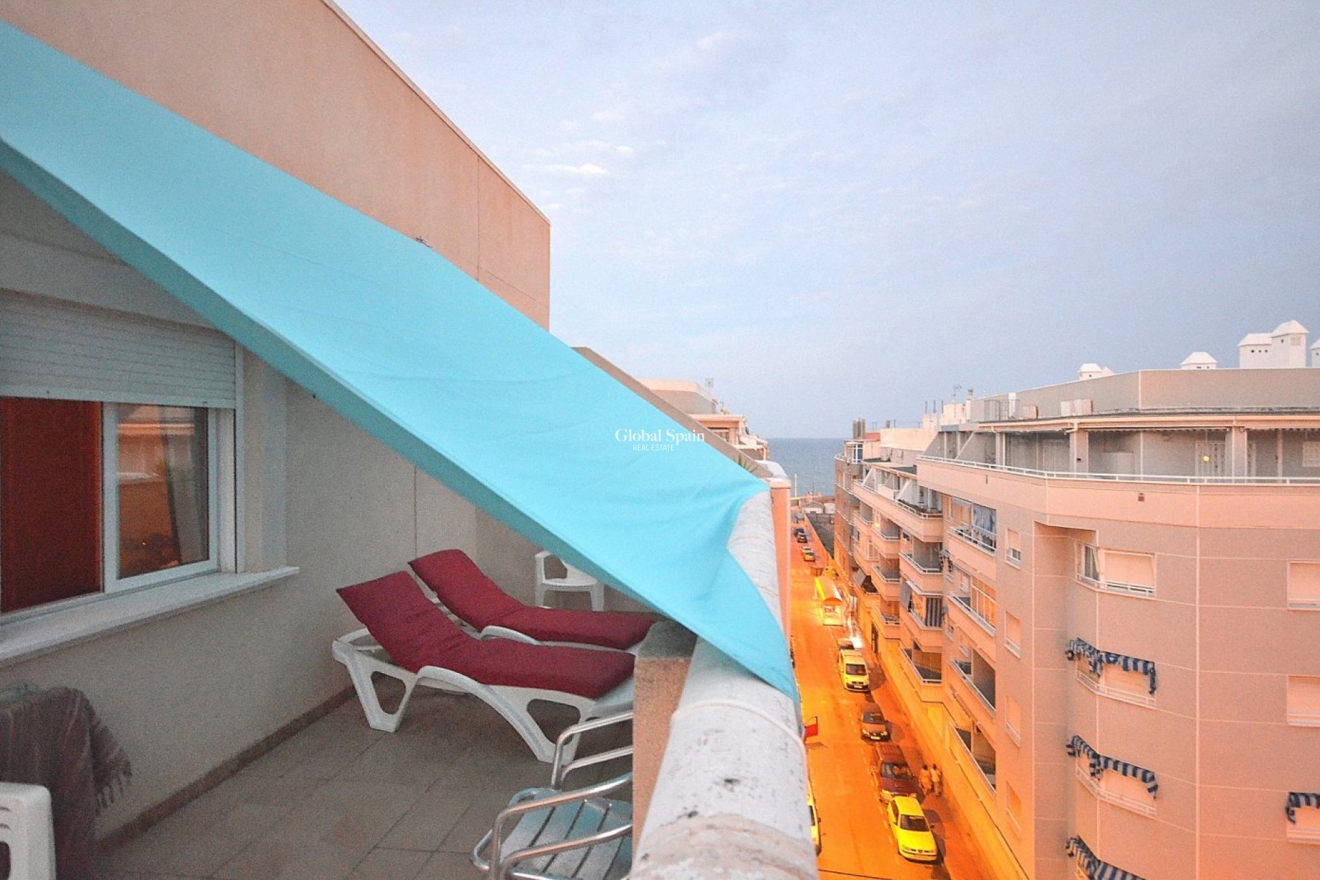 Revente - PENTHOUSE -
TORREVIEJA - Playa del Cura