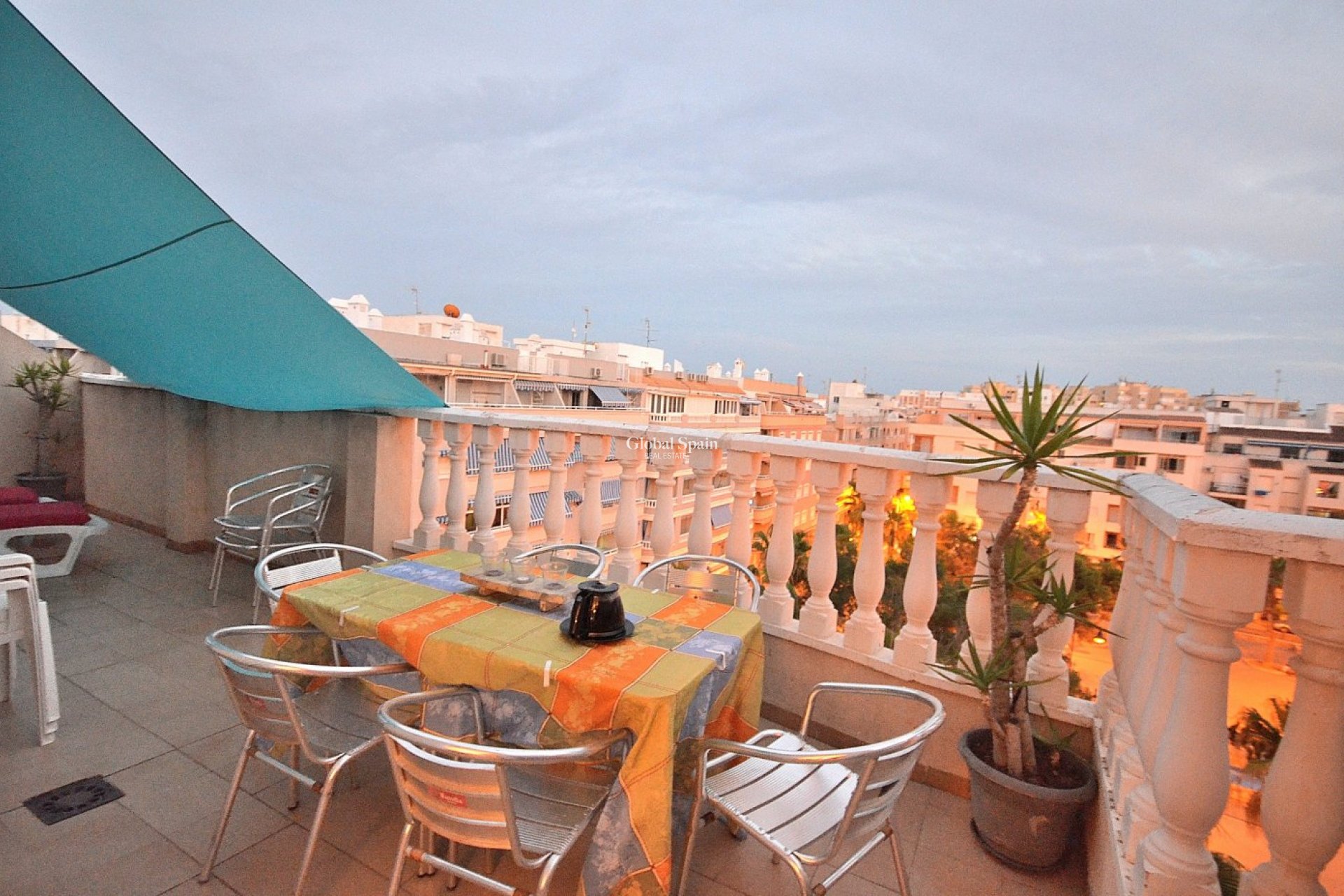 Revente - PENTHOUSE -
TORREVIEJA - Playa del Cura