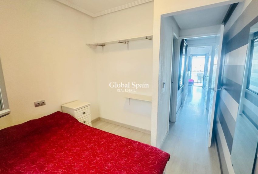 Revente - PENTHOUSE -
TORREVIEJA - Playa del Cura