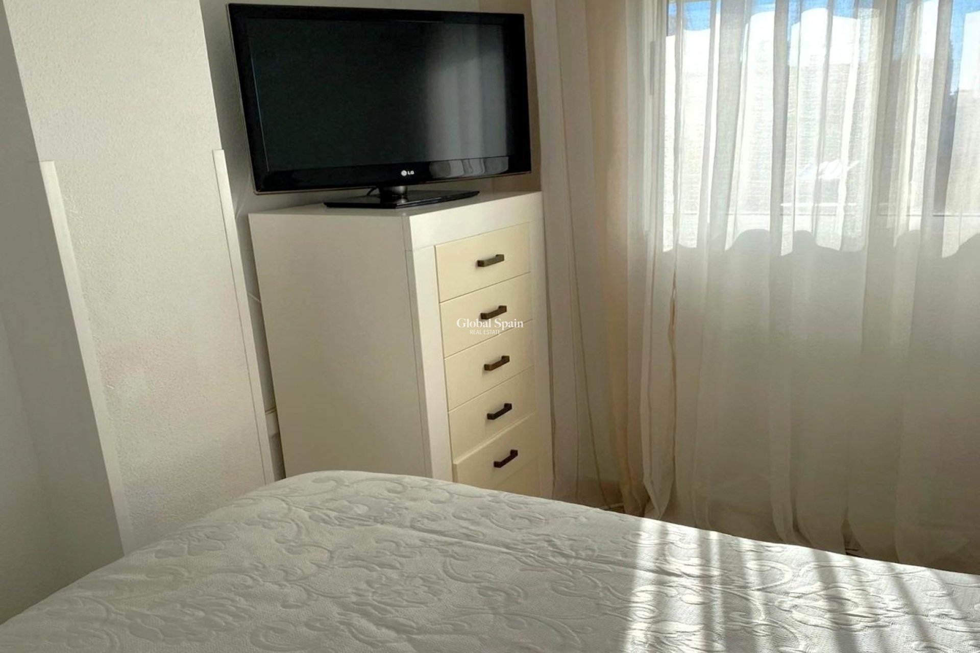 Revente - PENTHOUSE -
TORREVIEJA - Playa del Cura