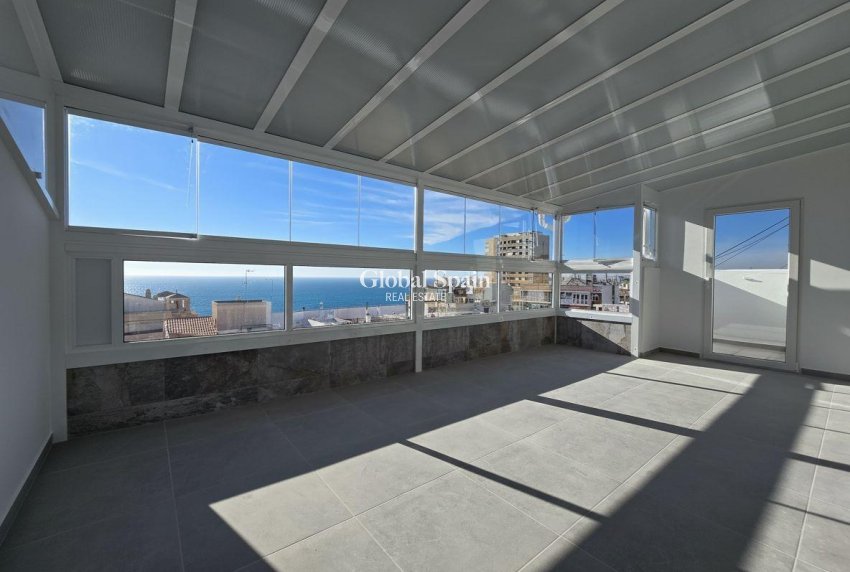 Revente - PENTHOUSE -
TORREVIEJA - Playa del Cura