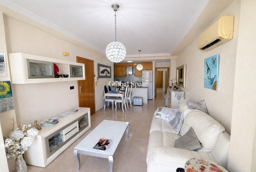 Revente - PENTHOUSE -
TORREVIEJA - Playa del cura
