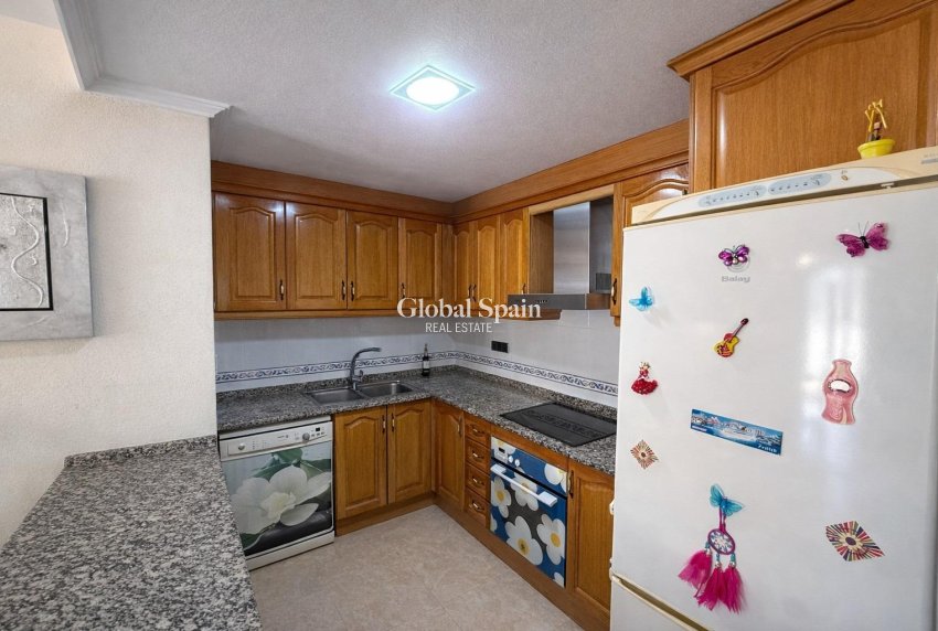 Revente - PENTHOUSE -
TORREVIEJA - Playa del cura