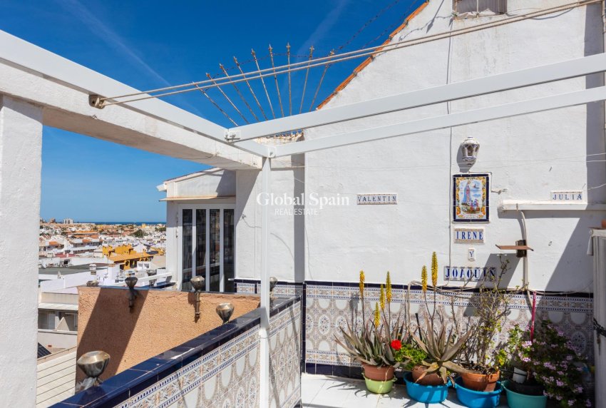 Revente - PENTHOUSE -
TORREVIEJA - Playa del cura