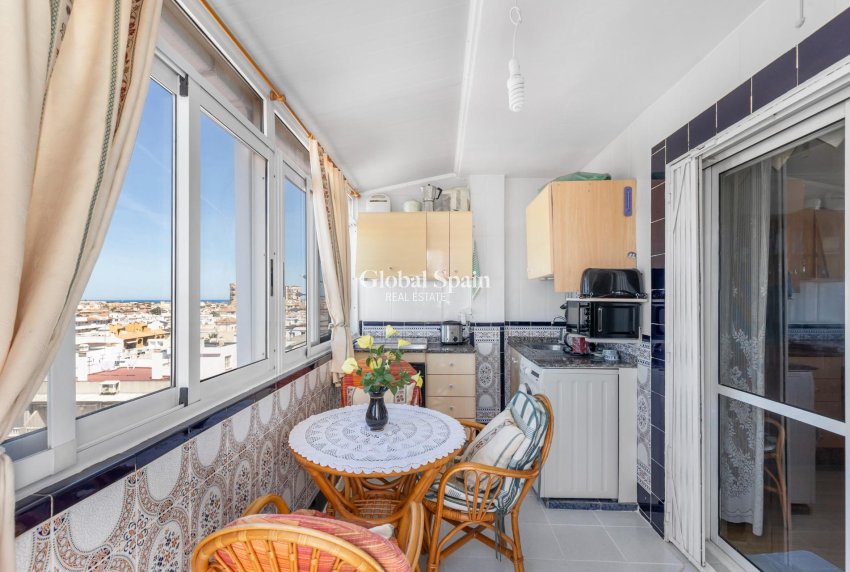 Revente - PENTHOUSE -
TORREVIEJA - Playa del cura