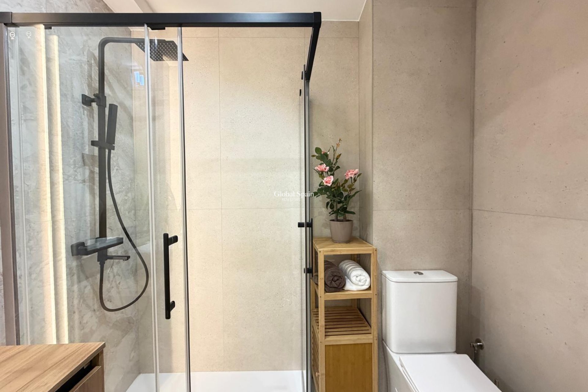 Revente - PENTHOUSE -
TORREVIEJA - Playa del Cura