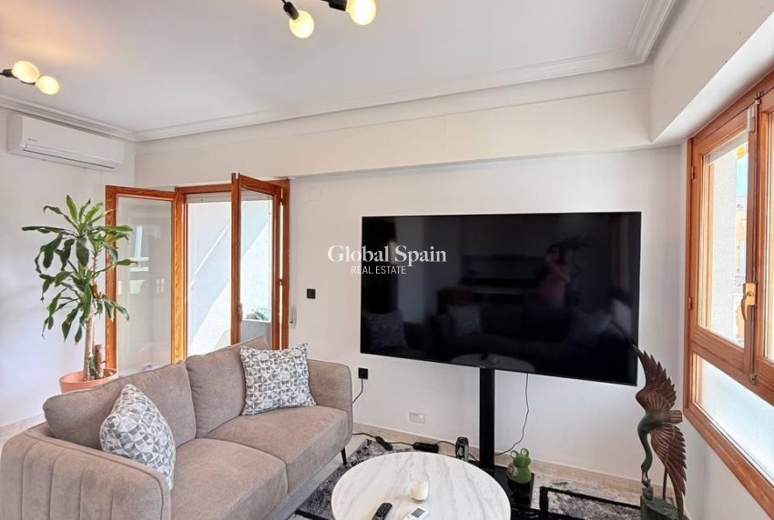 Revente - PENTHOUSE -
TORREVIEJA - Playa del Cura