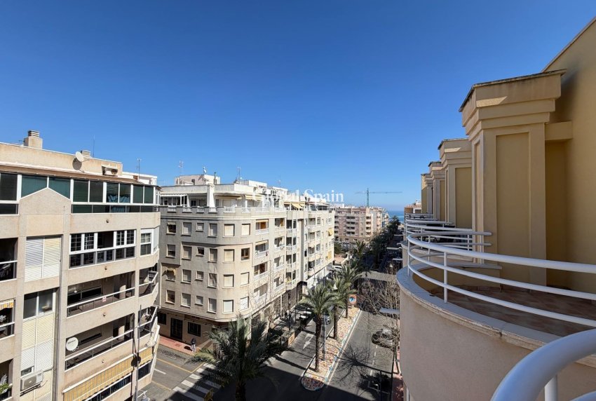 Revente - PENTHOUSE -
TORREVIEJA - Playa del Cura