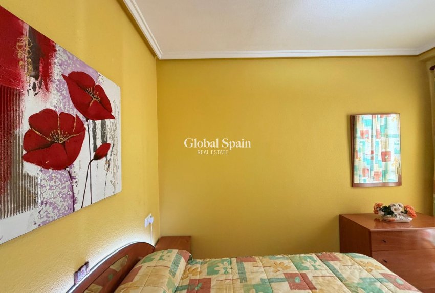 Revente - PENTHOUSE -
TORREVIEJA - Playa del Cura