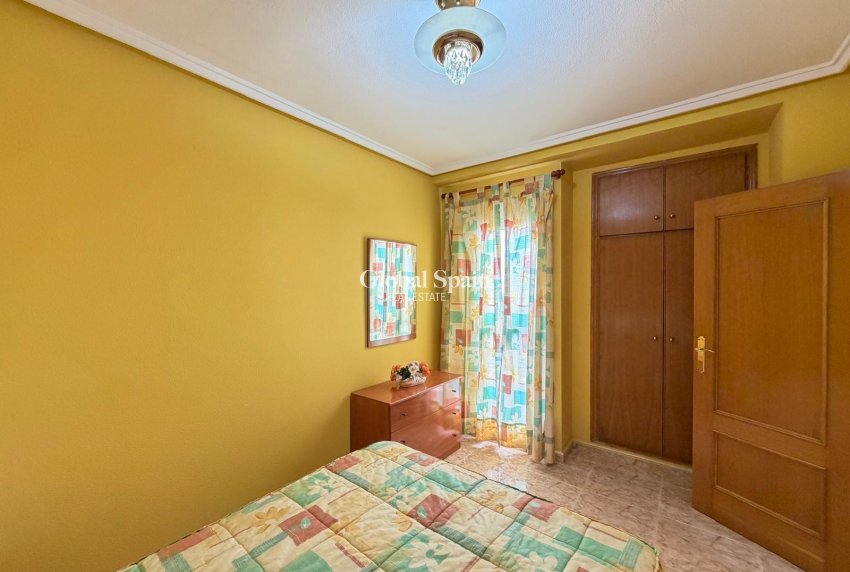 Revente - PENTHOUSE -
TORREVIEJA - Playa del Cura