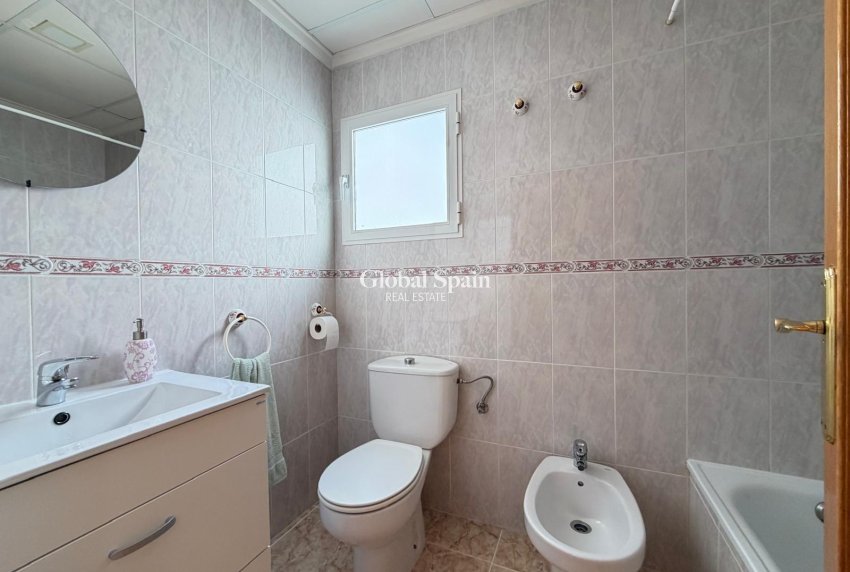 Revente - PENTHOUSE -
TORREVIEJA - Playa del Cura