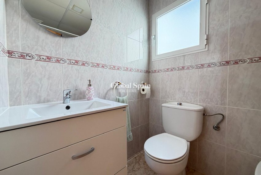 Revente - PENTHOUSE -
TORREVIEJA - Playa del Cura
