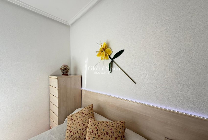 Revente - PENTHOUSE -
TORREVIEJA - Playa del Cura