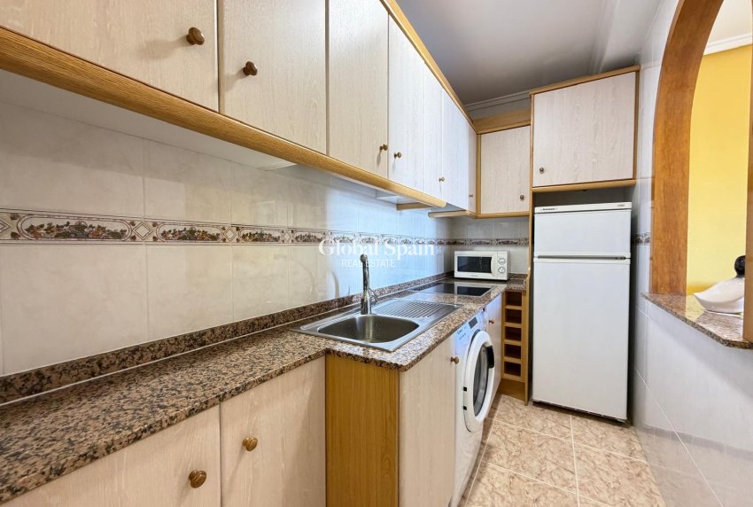 Revente - PENTHOUSE -
TORREVIEJA - Playa del Cura
