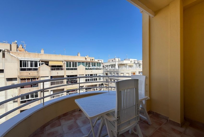 Revente - PENTHOUSE -
TORREVIEJA - Playa del Cura