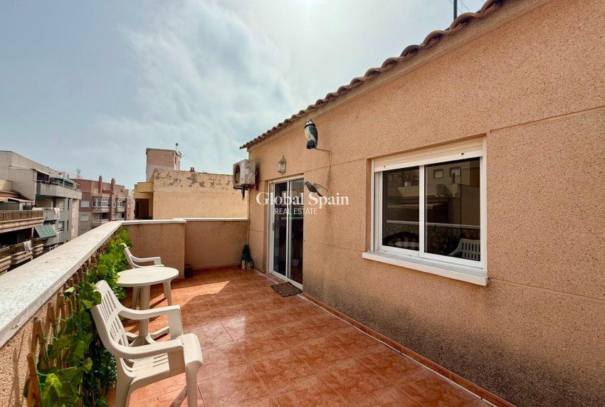 Revente - PENTHOUSE -
TORREVIEJA - Playa del Cura