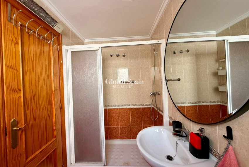 Revente - PENTHOUSE -
TORREVIEJA - Playa del Cura