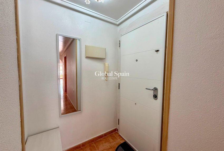 Revente - PENTHOUSE -
TORREVIEJA - Playa del Cura