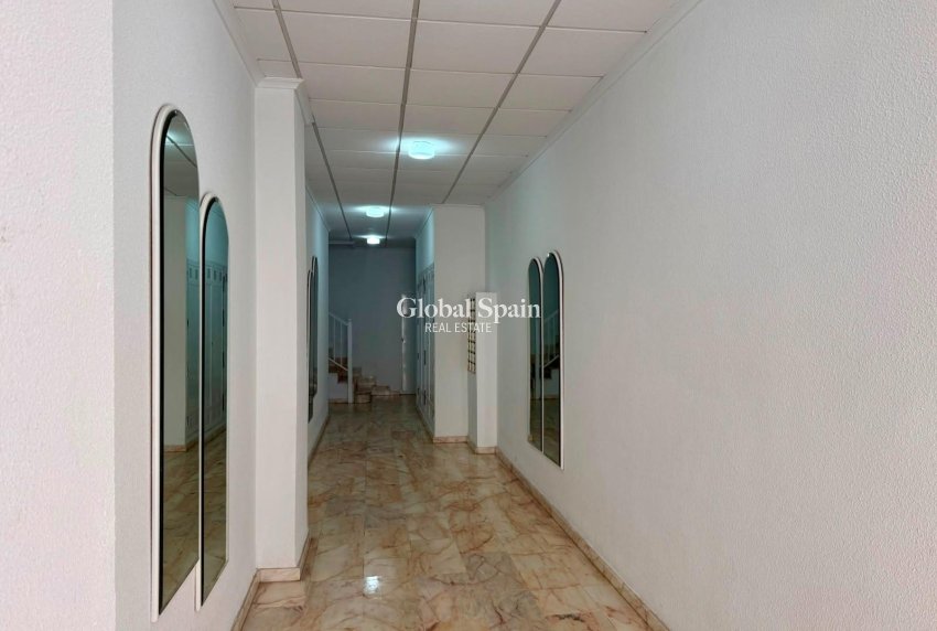 Revente - PENTHOUSE -
TORREVIEJA - Playa del Cura