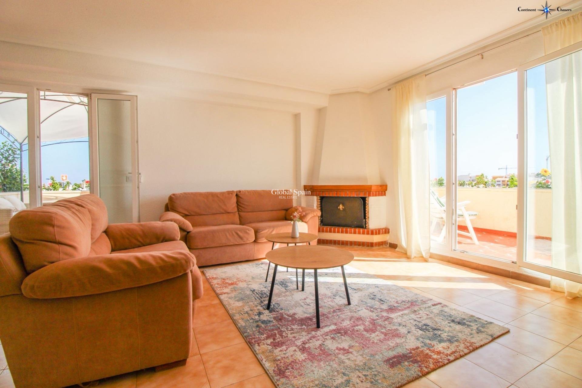 Revente - PENTHOUSE -
TORREVIEJA - Punta Prima