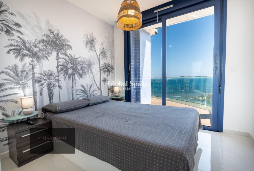 Revente - PENTHOUSE -
TORREVIEJA - Punta Prima