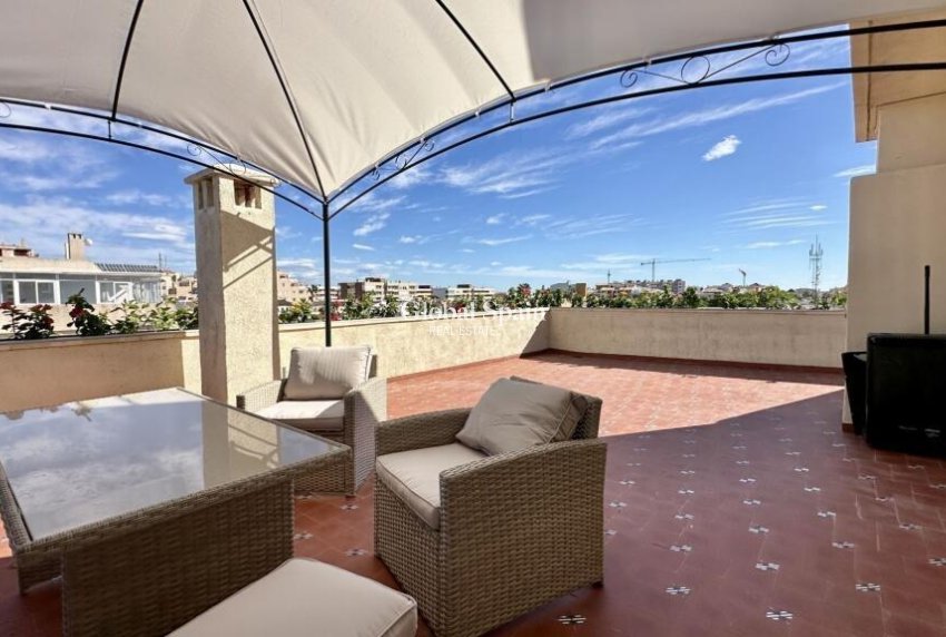 Revente - PENTHOUSE -
TORREVIEJA - Punta Prima