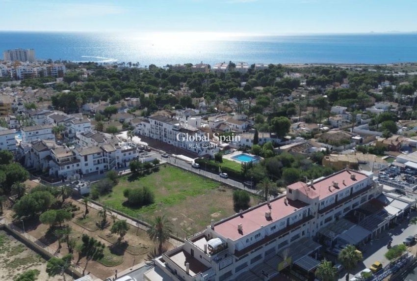 Revente - PENTHOUSE -
TORREVIEJA - Punta Prima