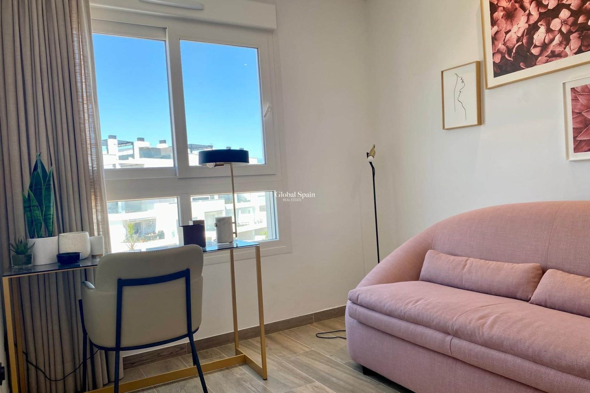 Revente - PENTHOUSE -
TORREVIEJA - Punta Prima