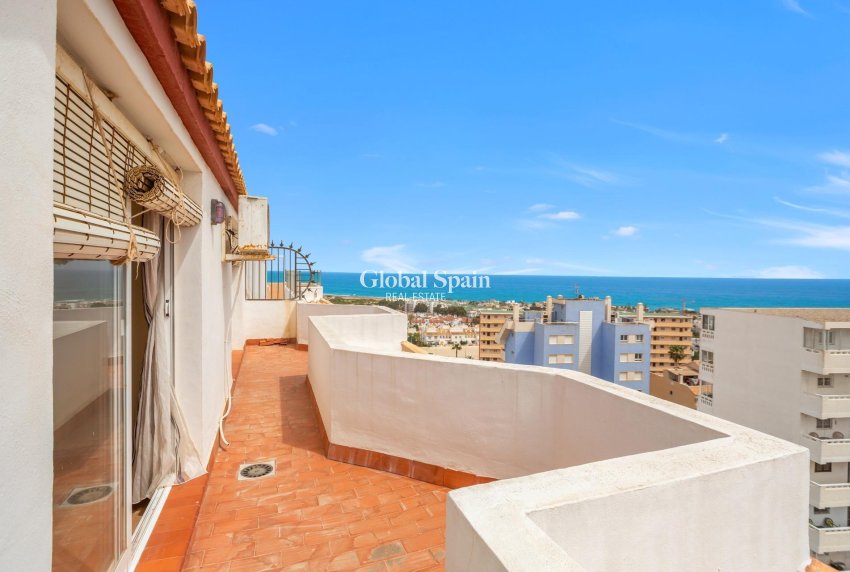 Revente - Penthouse -
TORREVIEJA - Torreblanca