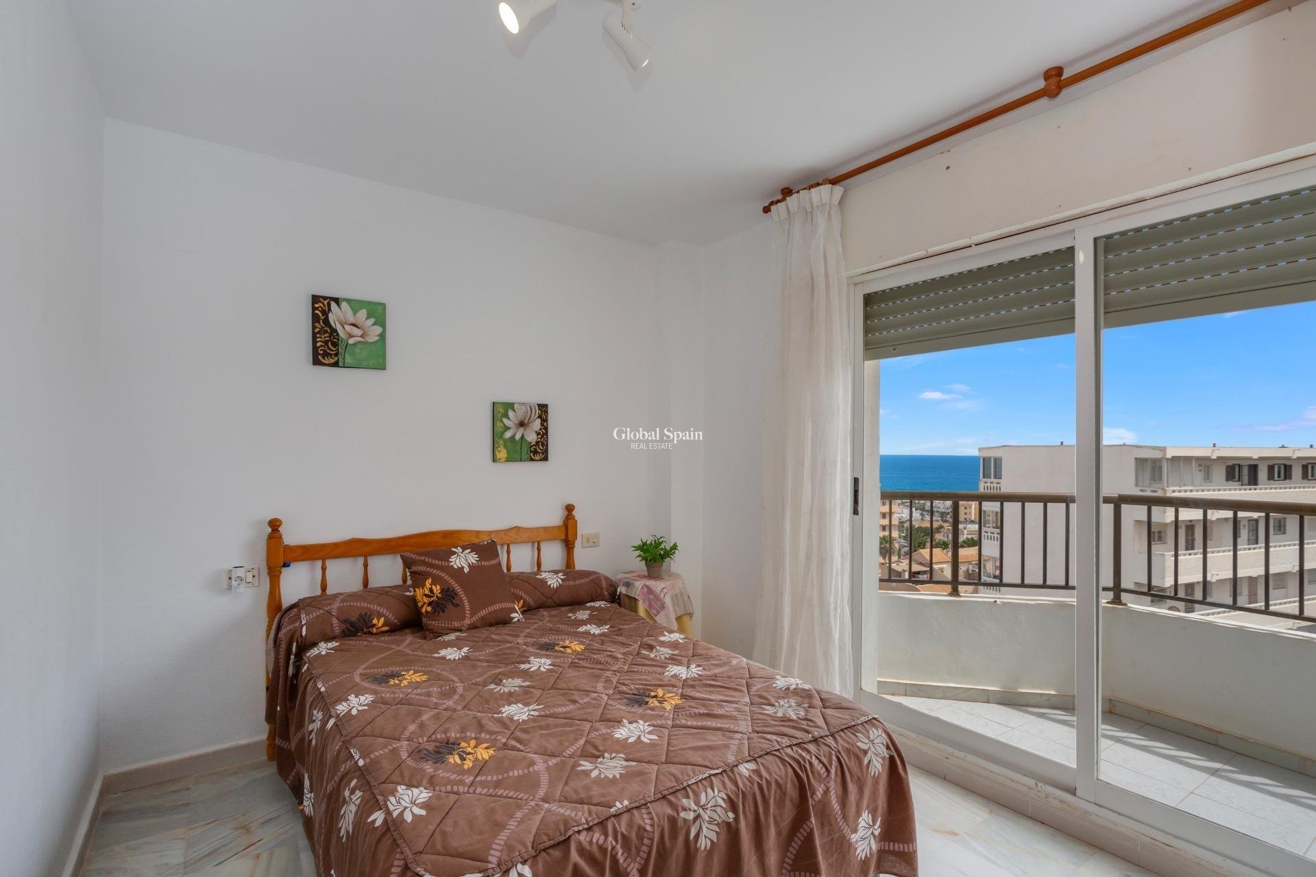 Revente - Penthouse -
TORREVIEJA - Torreblanca