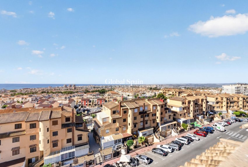 Revente - PENTHOUSE -
TORREVIEJA - Torreblanca