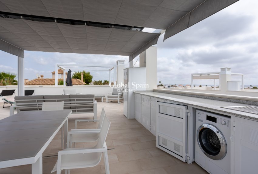 Revente - PENTHOUSE -
VILLAMARTÍN - Costa Blanca