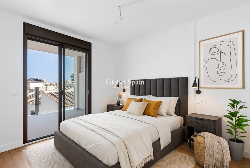 Revente - PENTHOUSE -
VILLAMARTÍN - Costa Blanca