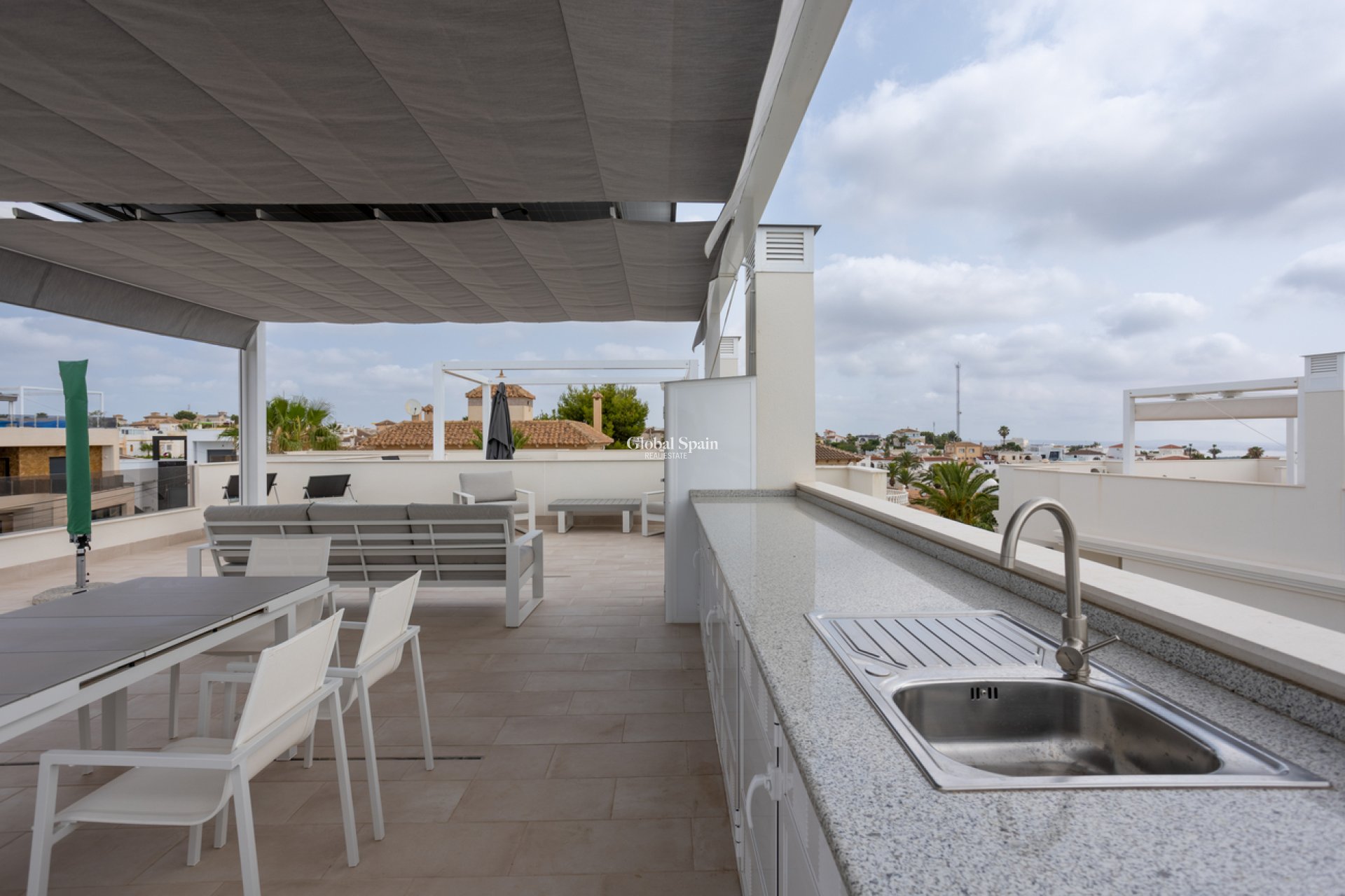 Revente - PENTHOUSE -
VILLAMARTÍN - Costa Blanca