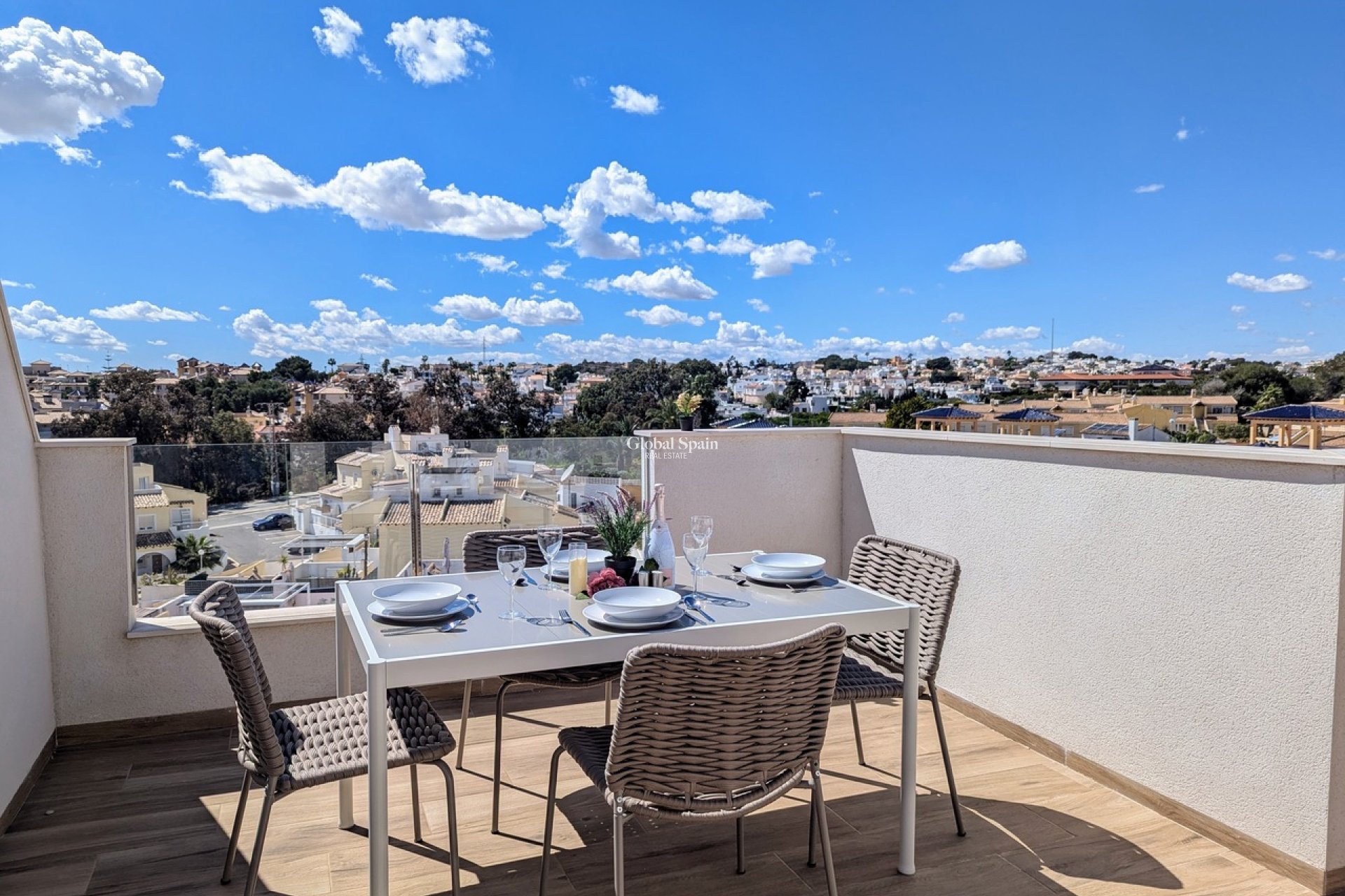 Revente - PENTHOUSE -
VILLAMARTÍN - Costa Blanca