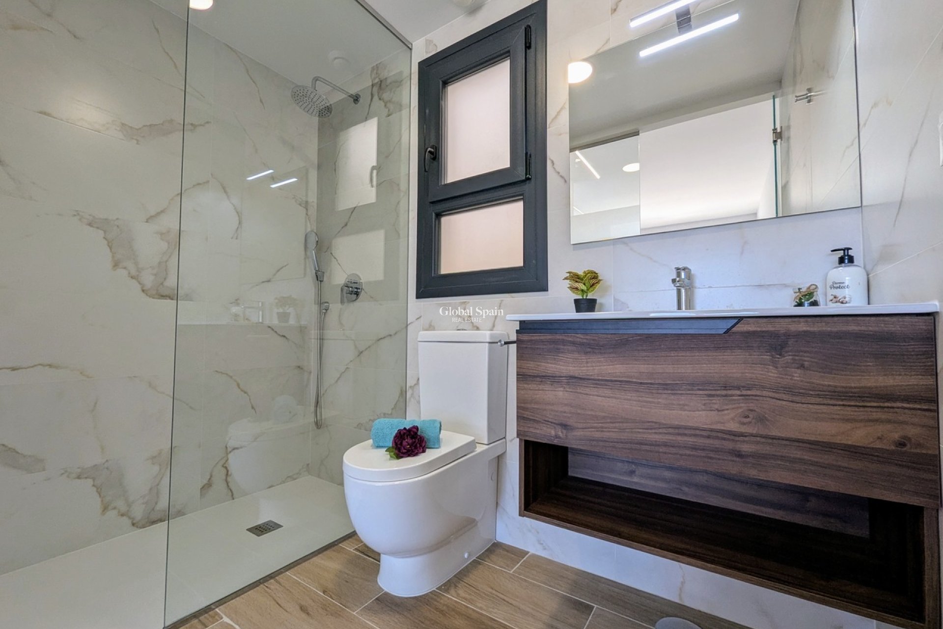 Revente - PENTHOUSE -
VILLAMARTÍN - Costa Blanca