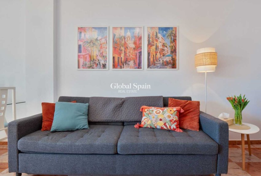 Revente - PENTHOUSE -
VILLAMARTÍN - Costa Blanca