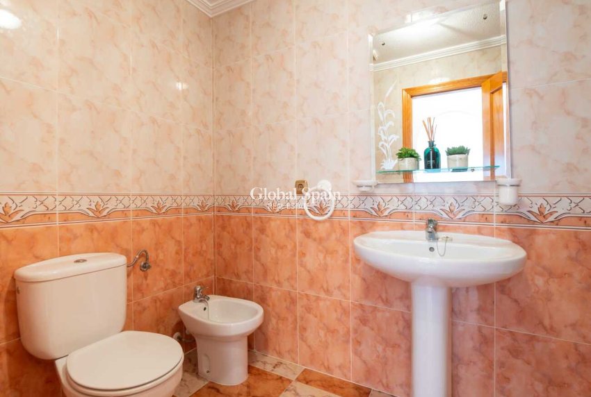 Revente - PENTHOUSE -
VILLAMARTÍN - Costa Blanca