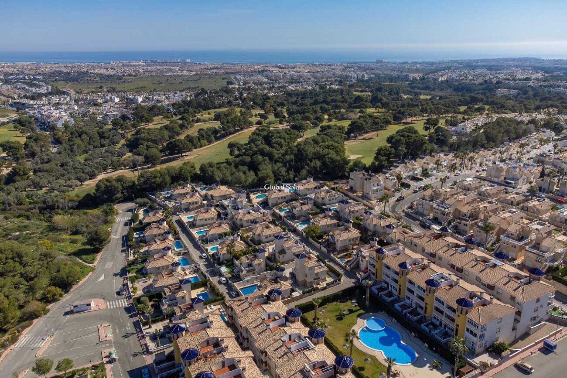Revente - PENTHOUSE -
VILLAMARTÍN - Costa Blanca