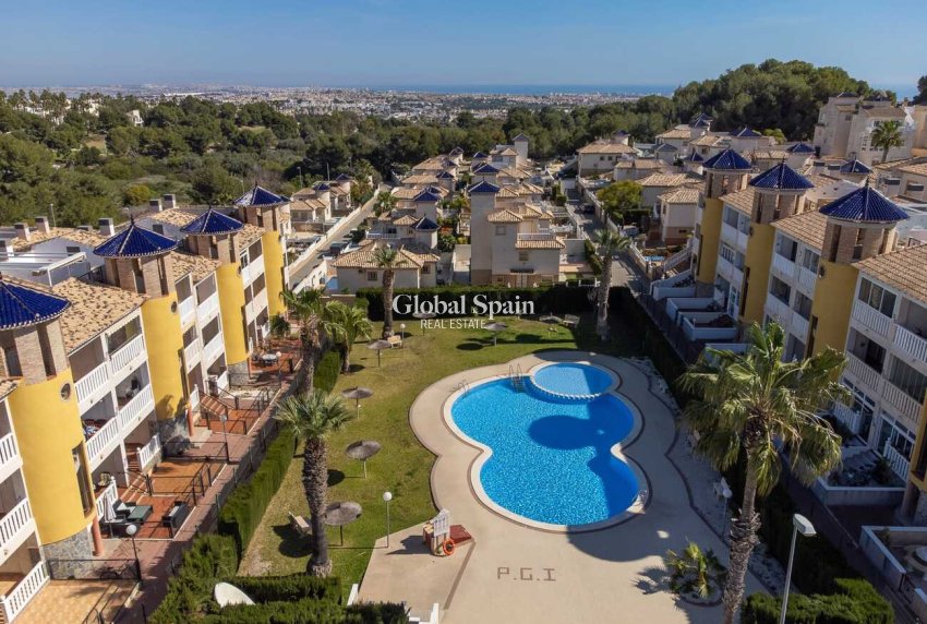 Revente - PENTHOUSE -
VILLAMARTÍN - Costa Blanca