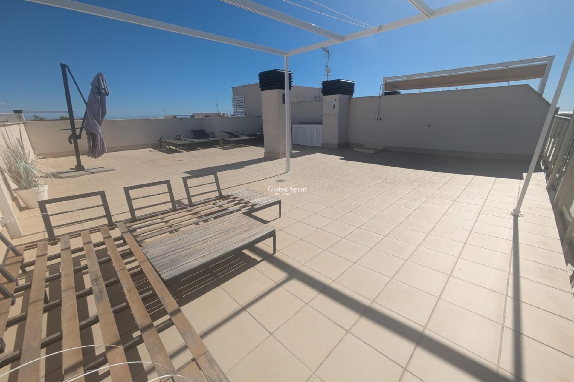 Revente - PENTHOUSE -
VILLAMARTÍN - Costa Blanca