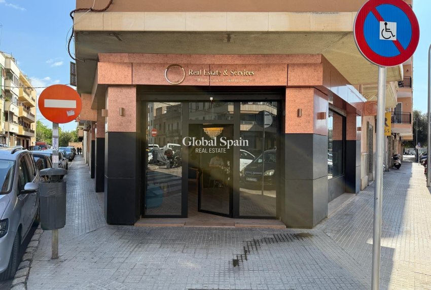 Revente - PROPRIÉTÉ COMMERCIALE -
PALMA - Mallorca