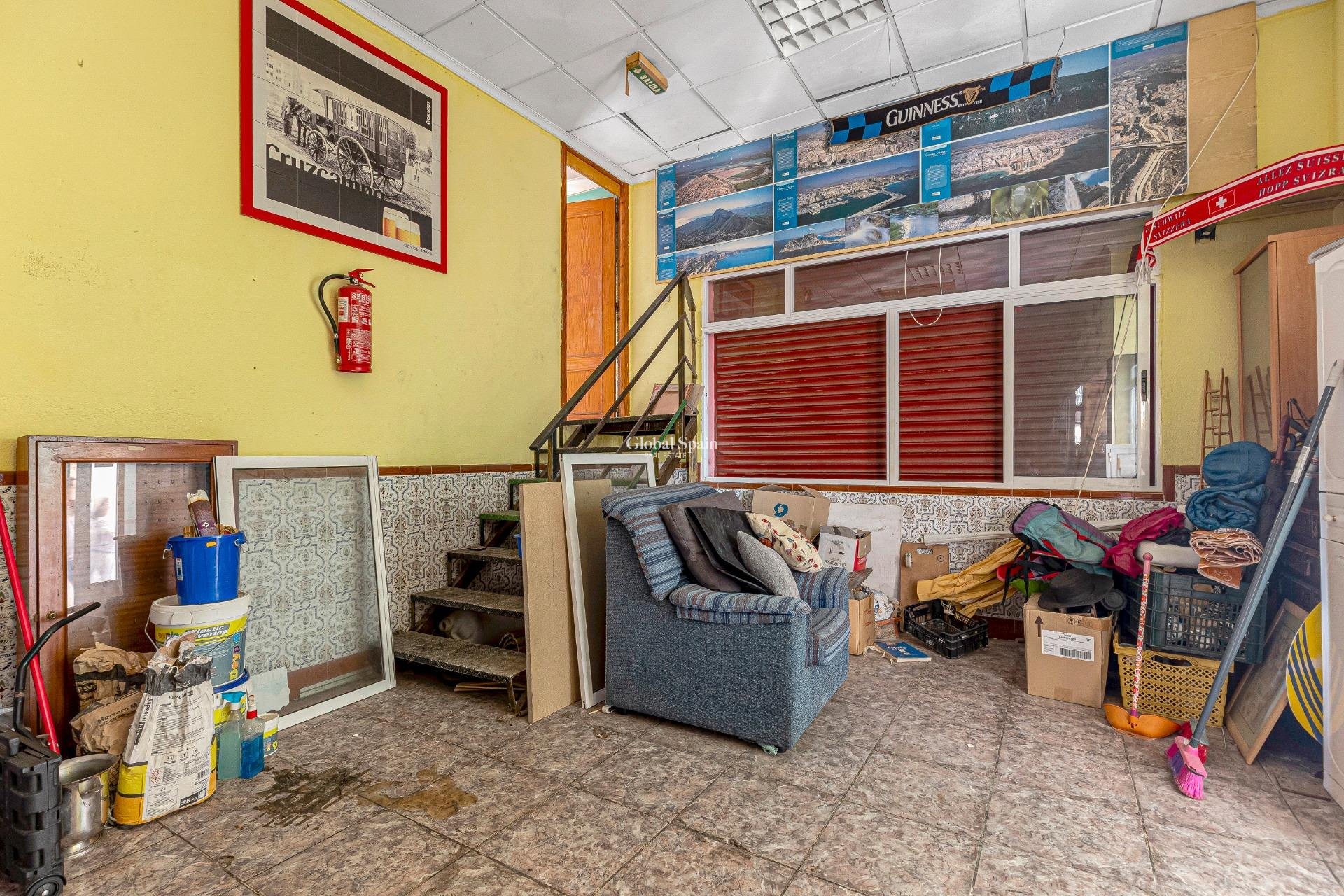 Revente - PROPRIÉTÉ COMMERCIALE -
TORREVIEJA - Playa del cura